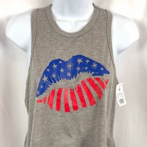 Womens sleeveless graphic top